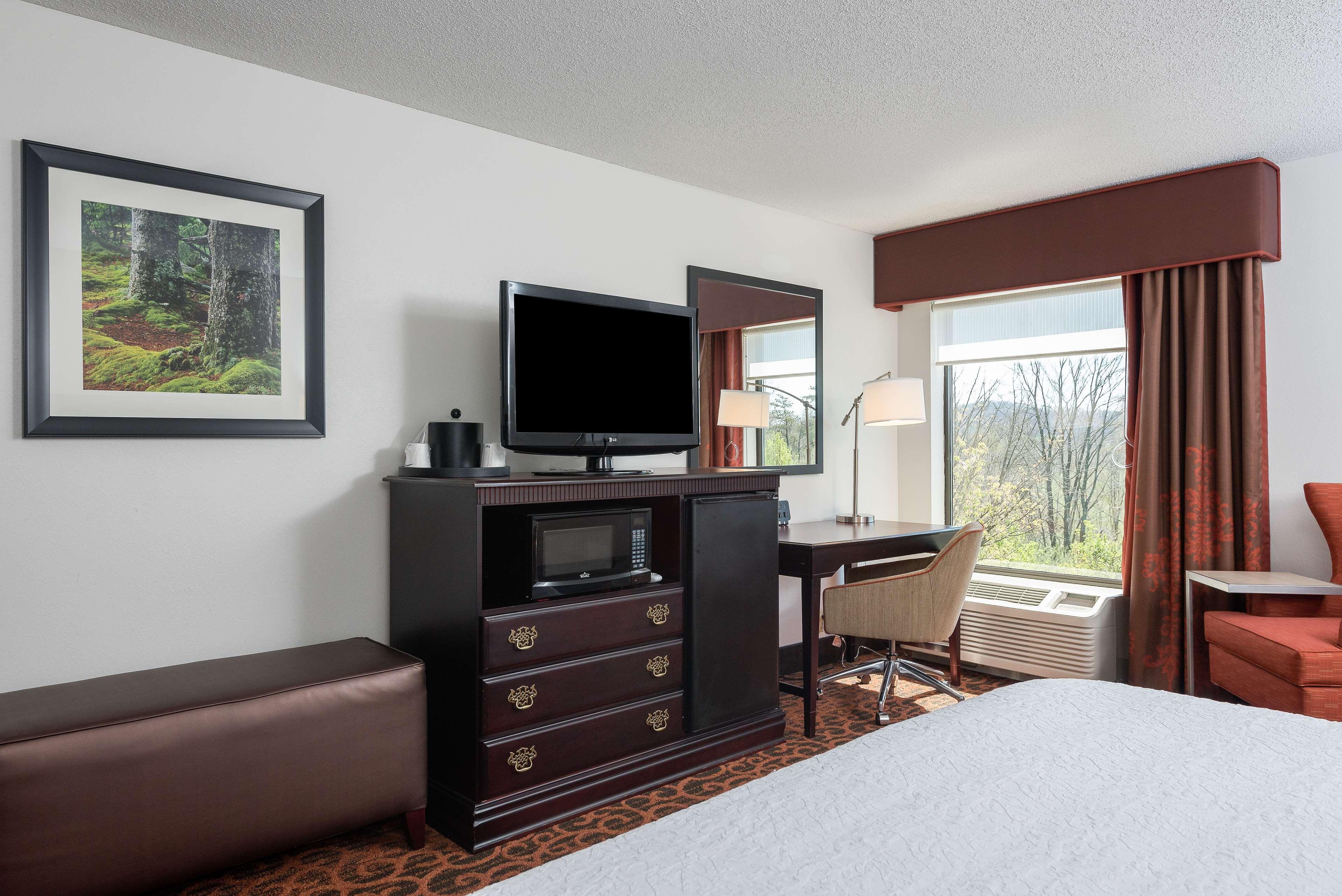 Hampton Inn Parkersburg/Mineral Wells Exterior foto