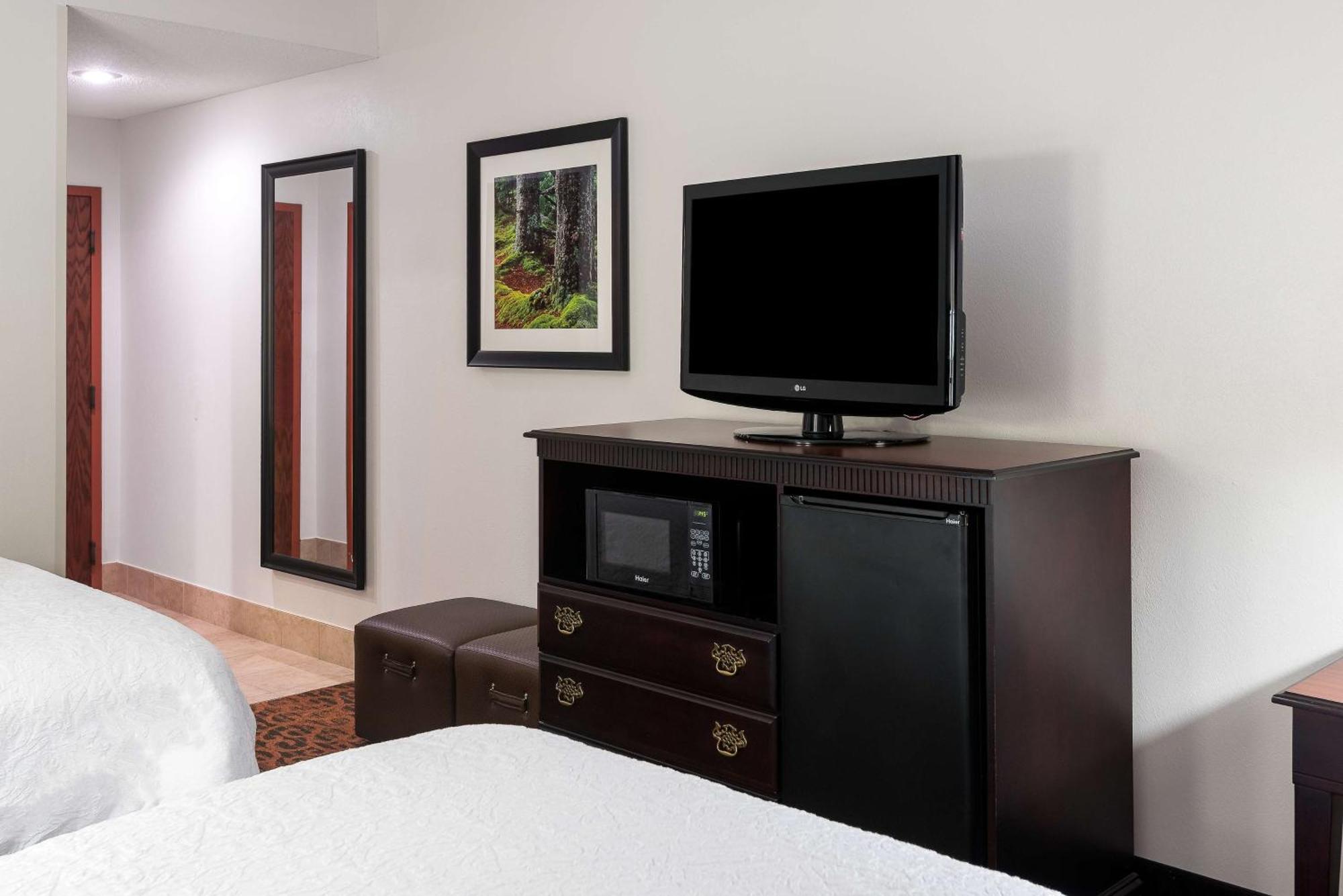Hampton Inn Parkersburg/Mineral Wells Exterior foto